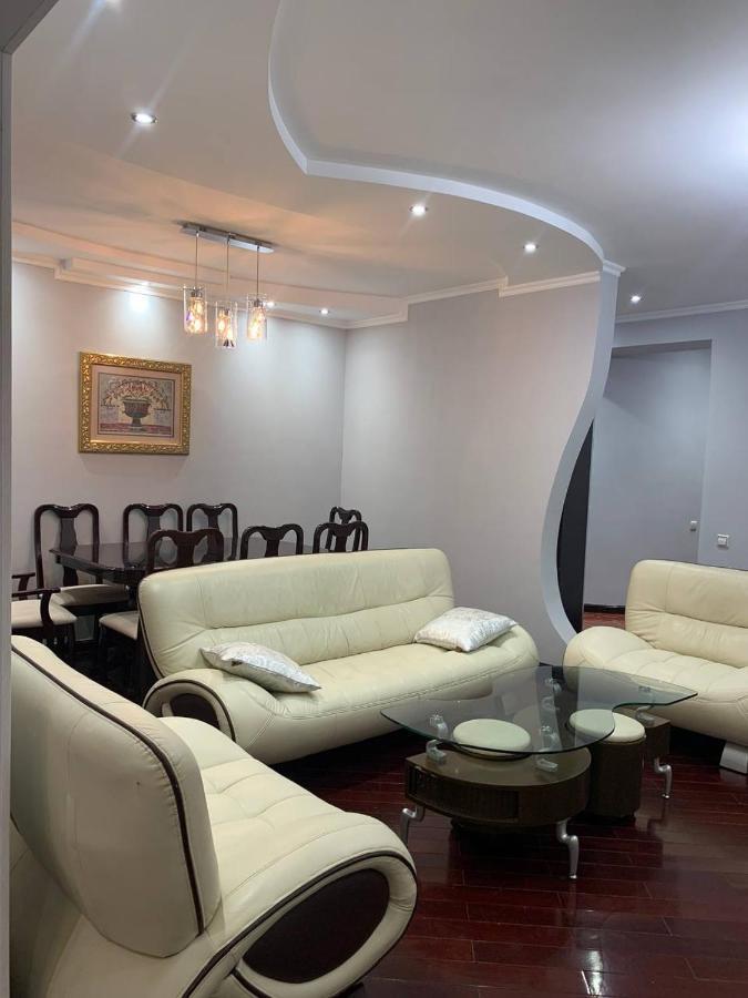 Beautiful Apartments In The Heart Of The City Tashkent Bagian luar foto